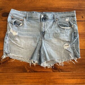 NWOT Gap Cutoff Jean Shorts 5" mid-rise- size 20